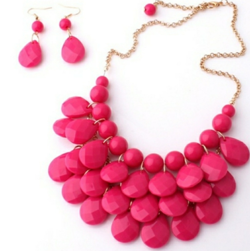 Teardrop necklace & earring set